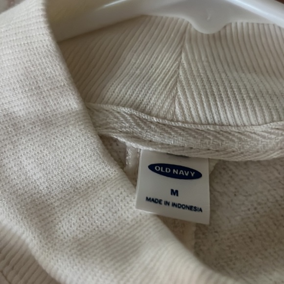 Old Navy sweatshirts - Picture 9 of 9